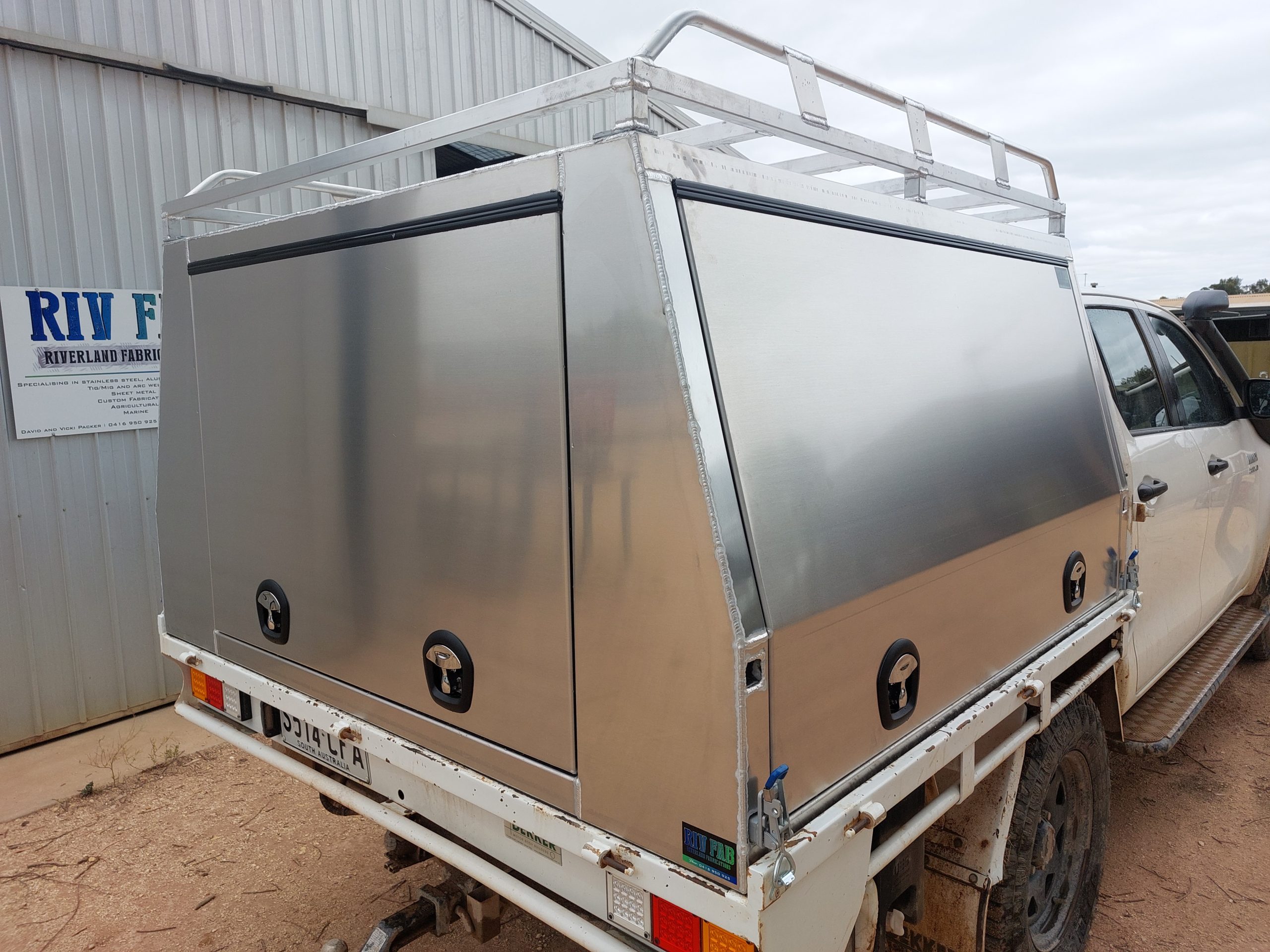 Aluminium Canopy – 3 door